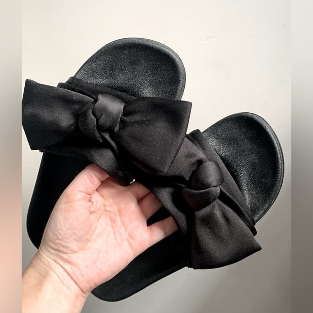 Sandals size 6